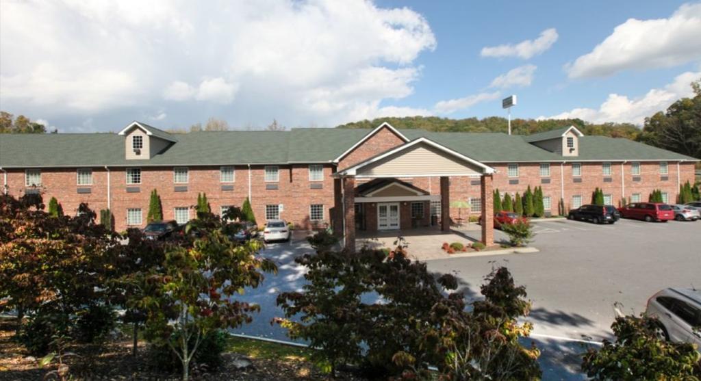 Mountain Inn&Suites Airport - Hendersonville Exterior foto